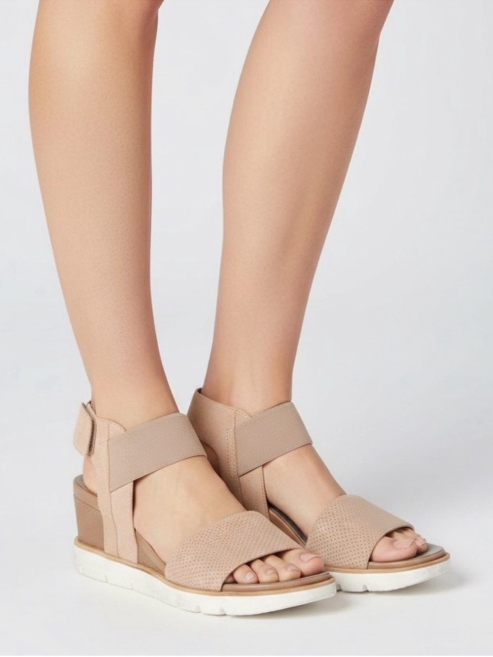 OTBT Cosmos Platform Wedge Sandal in Taupe Women’s Size 8 1/2M